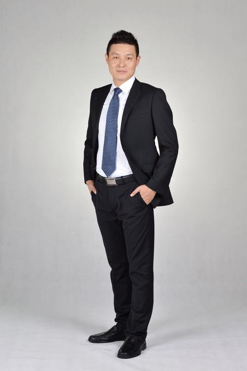 贺佳 创始人 & 执行董事